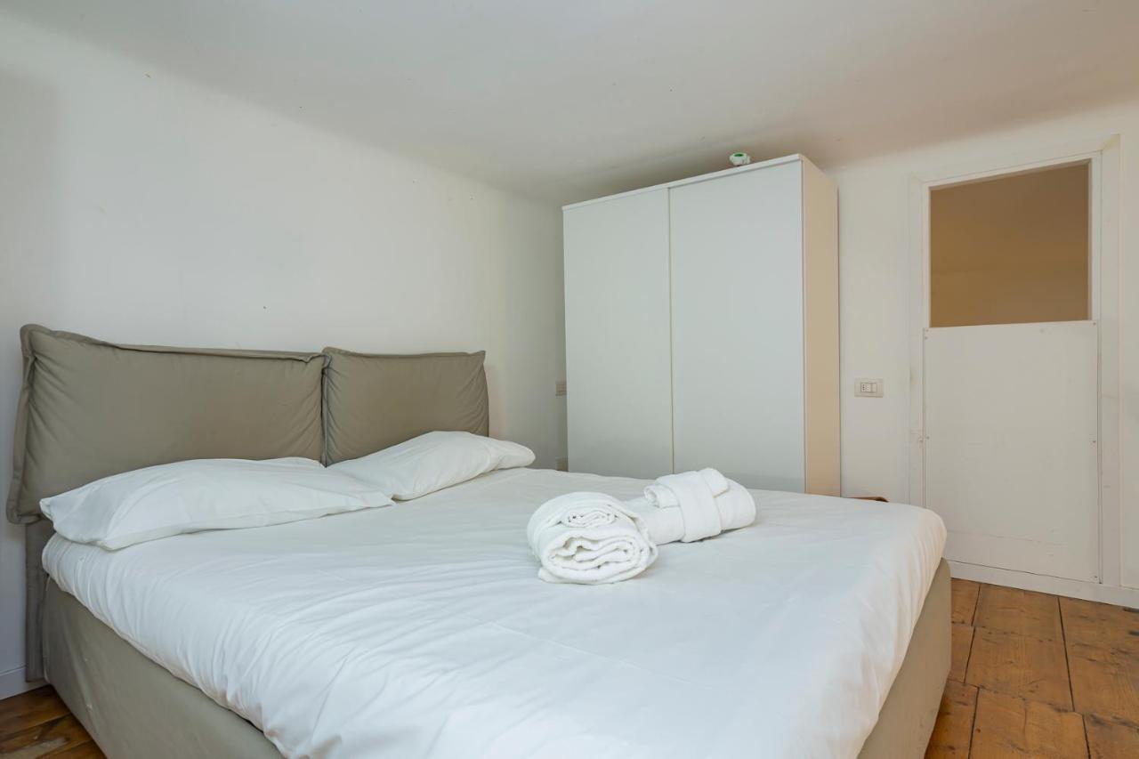 Flat In Isola De Castillia 22 Milánó Kültér fotó